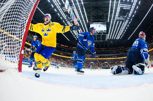 Sveriges Filip Forsberg jublar