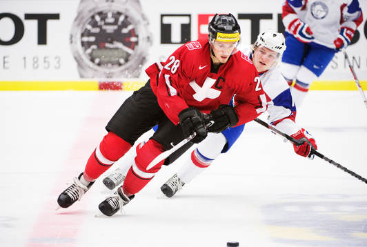 Schweiz Lukas Balmelli utmanas av Norges Magnus Fischer