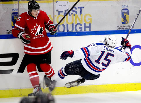 s Jack Eichel och Kanadas Josh Anderson ishockeymatchen i