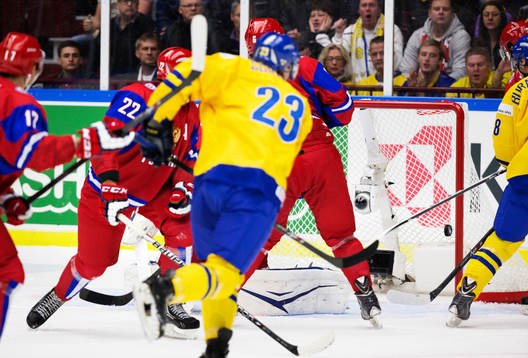 Sveriges Nick Sörensen skjuter in 2-0