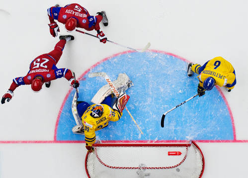 Rysslands Mikhail Grigorenko och Alexei Bereglazov jublar