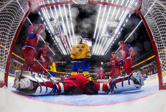 Sveriges Elias Lindholm deppar