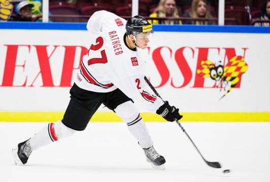 Schweiz Yannick Rathgeb skjuter