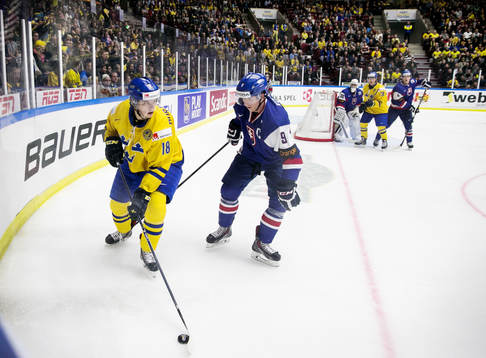 Sveriges André Burakovsky och Slovakiens Milan Kolena