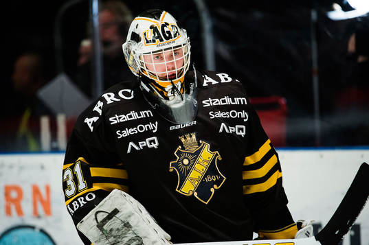 s målvakt Daniel Larsson