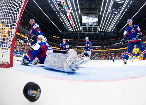 4-0-pucken från Lucas Wallmark (ej i bild) går in bakom