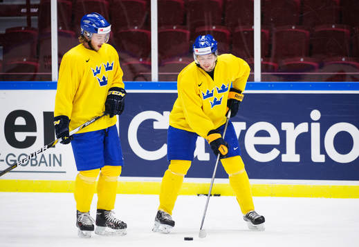 Elias Lindholm och Filip Forsberg på Sveriges träning