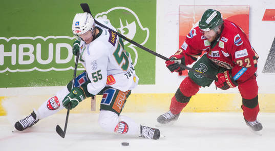 Frölundas Robin Figren och Färjestads Ole-Kristian