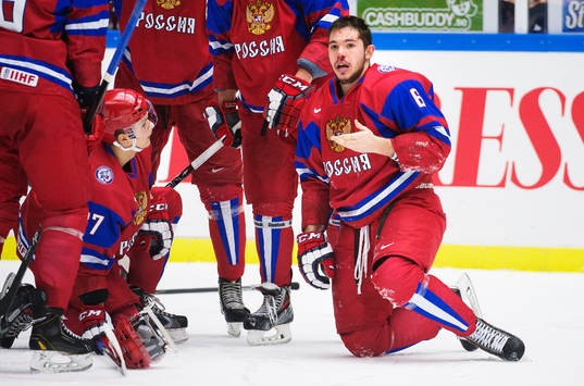 Rysslands Valeri Vasiliev blöder
