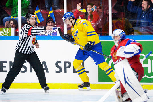 Sveriges Oskar Sundqvist jublar