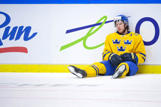 Elias Lindholm i Sverige deppar