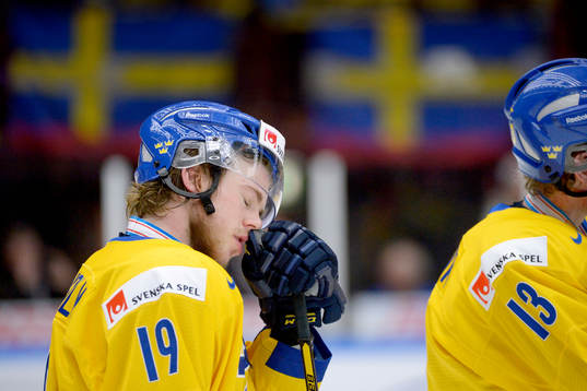 Elias Lindholm och Sverige