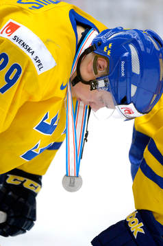 Oskar Sundqvist i Sveige deppar
