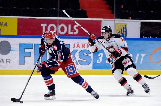 Södertäljes Jonas Engström och Malmö Redhawks Magnus