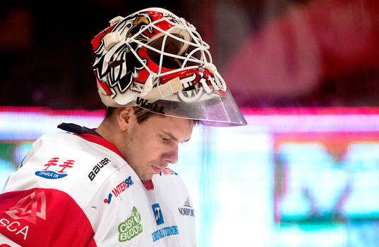Timrås målvakt Mika Norja deppar