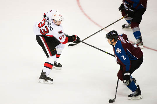Ottawas Mika Zibanejad skjuter mot mål