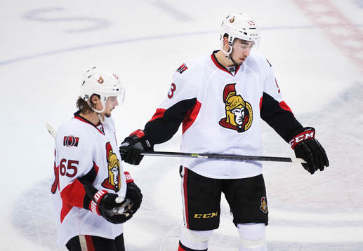 Ottawas Erik Karlsson och Mika Zibanejad deppar