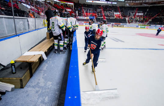 Powerbrake och juniorerna skrapar isen