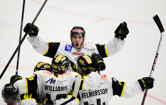 Jubel i Västerås vid 2-0