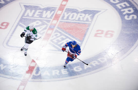 Dallas Ryan Garbutt och New Yorks Carl Hagelin
