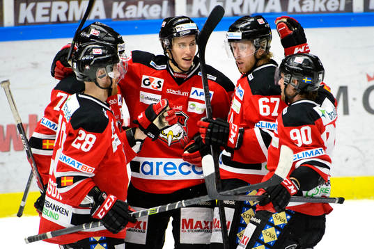 Malmö Redhawks firar 4-0 av Robin Alvarez