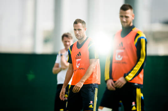 Mittbackarna Niklas Backman och Alexander Milosevic