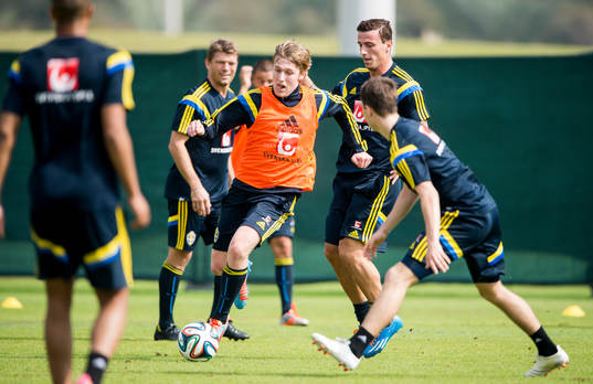 Emil Forsberg med boll