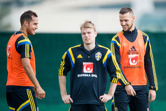 Mittbackarna Niklas Backman och Alexander Milosevic