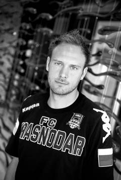 Andreas Granqvist på träningsläger med sitt ryska