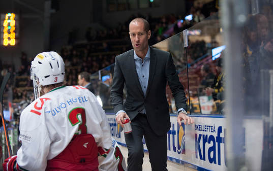 Modos tränare Anders Forsberg var tillbaka i Skellefteå