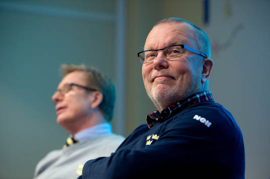 Tommy Boustedt och Leif Boork presenterar Damkronornas