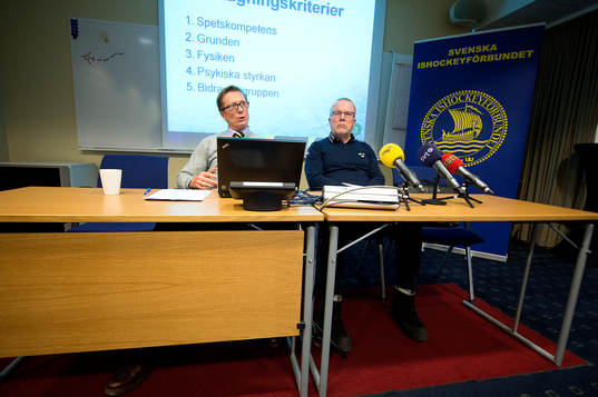 Tommy Boustedt och Leif Boork presenterar Damkronornas