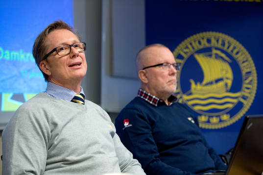 Tommy Boustedt och Leif Boork presenterar Damkronornas