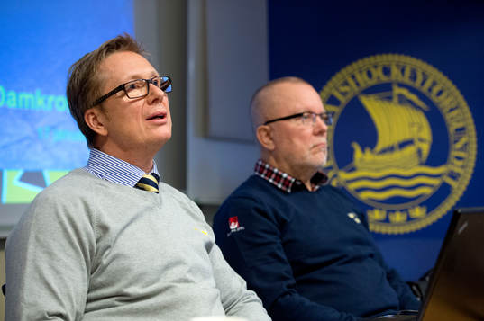 Tommy Boustedt och Leif Boork presenterar Damkronornas