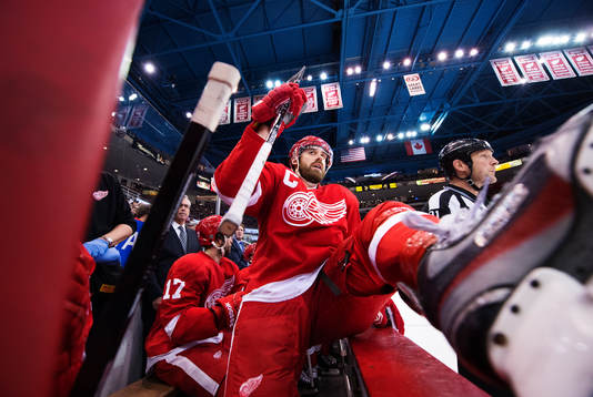 Detroits Henrik Zetterberg gör ett byte