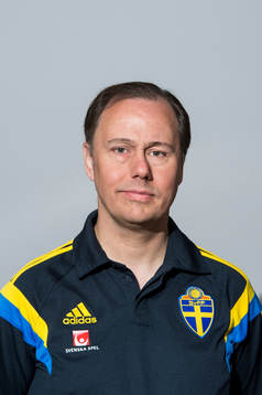 Porträtt på presschef och kommunikationschef Niklas Bodell