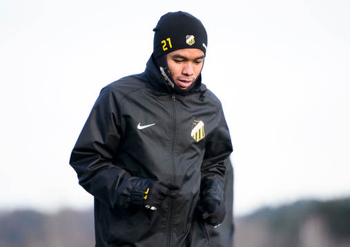 Nasiru Mohammed tränar med Häcken