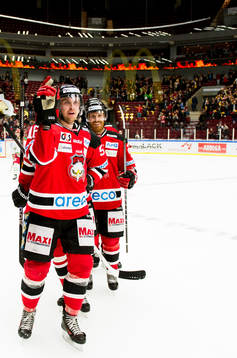 Malmö Redhawks Magnus Häggström jublar