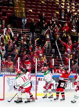Malmö Redhawks Magnus Häggström jublar