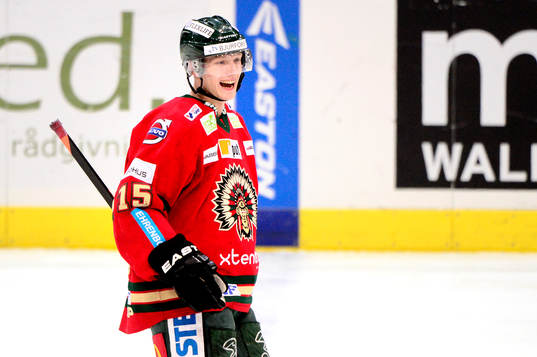 Frölundas John Klingberg jublar