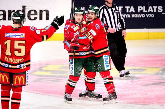 Frölundas Joel Lundqvist jublar med Mats Rosseli Olsen