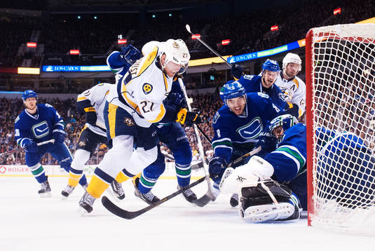 Nashvilles Patric Hörnqvist oroar framför Vancouvers