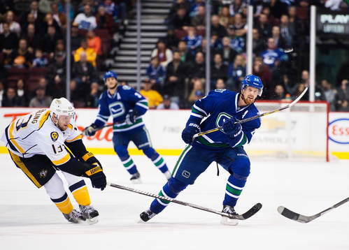 Nashvilles Nick Spaling och Vancouvers Daniel Sedin