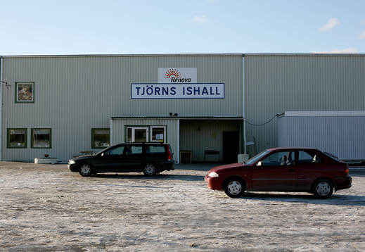 Exteriör på Tjörn's ishall 24 januari 2014 i Rönnäng.