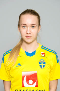 Elin Sjölander, Sverige