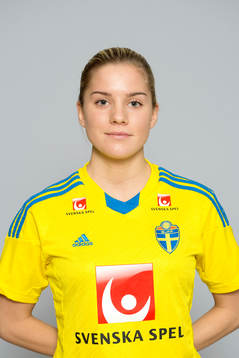 Julia Ekholm, Sverige