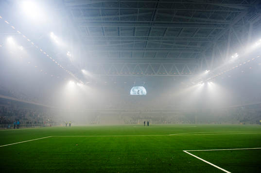Ett tomt Tele2 arena med stängt tak