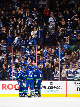 Vancouverspelare jublar