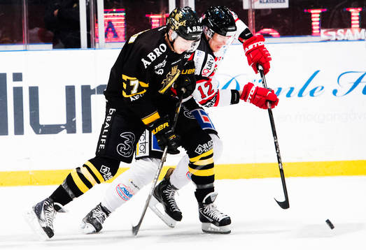 s Brett Carson  mot Örebros Marko Anttila