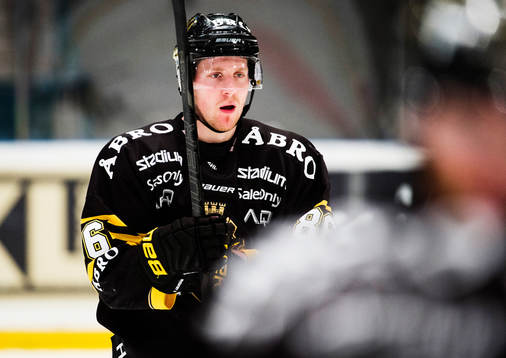 s Oscar Ahlström